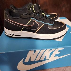 Nike Air Force 1 Youth black size 4.5 Classic